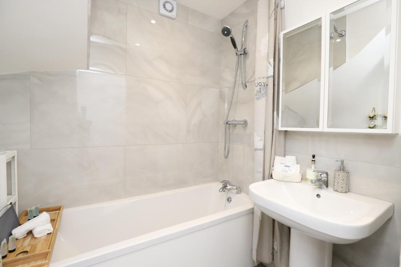 Dunstan House Luxury Holiday Home With Free Parking Oxford Exterior photo